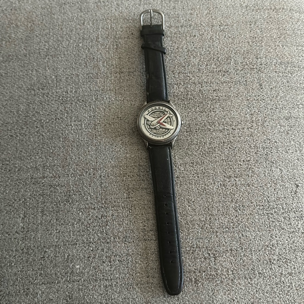 Fossil Airplane Watch Vintage Pilots Aircraft Mens Wristwatch Red Hand
